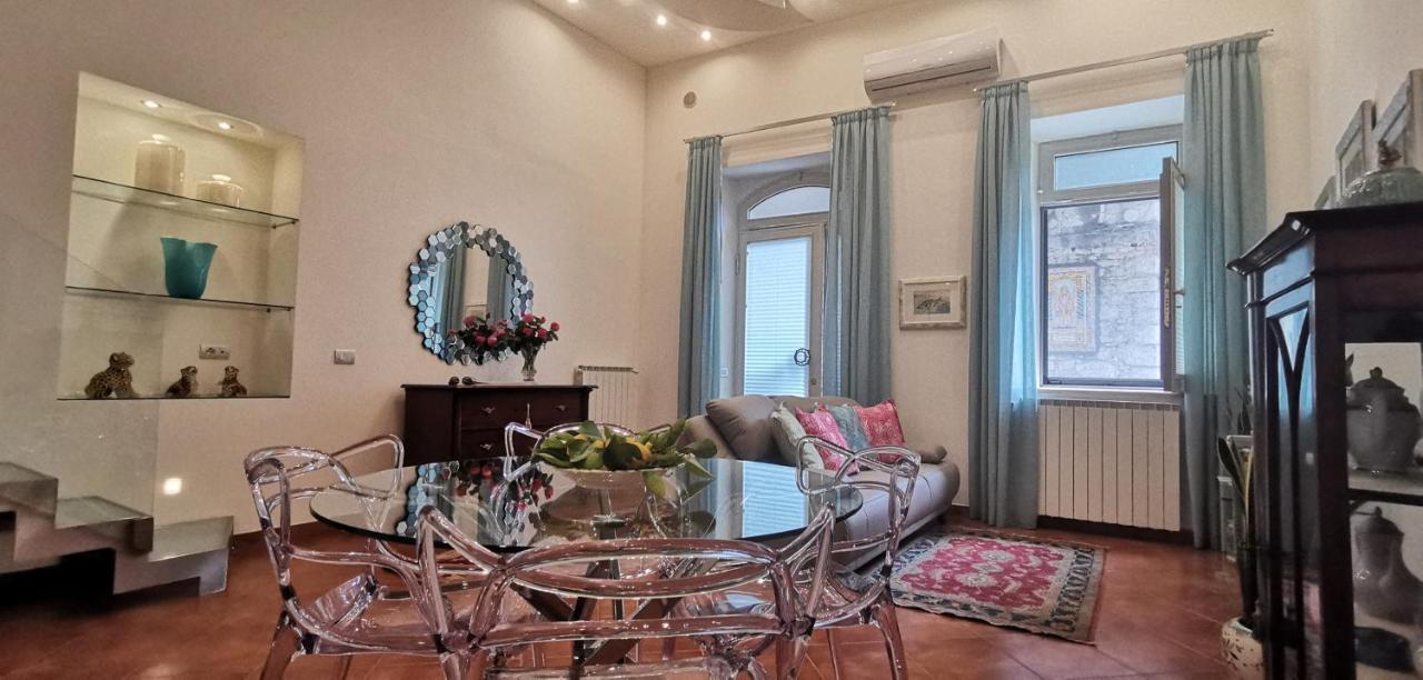 Luxury Apartment Carmen N 2 Centro Storico Di Таормина Экстерьер фото